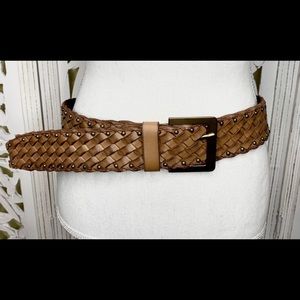 Cabi light brown braided belt with square buckle.